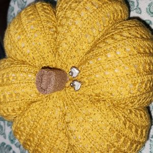 Kendra Scott Ari Heart Silver Stud Earrings in Ivory Mother of Pearl